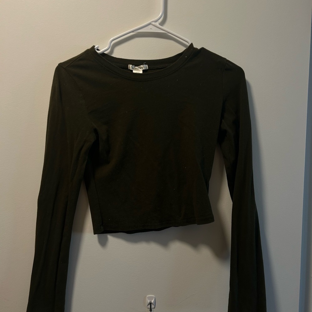 Bozzolo Black Long Sleeve Crop Top